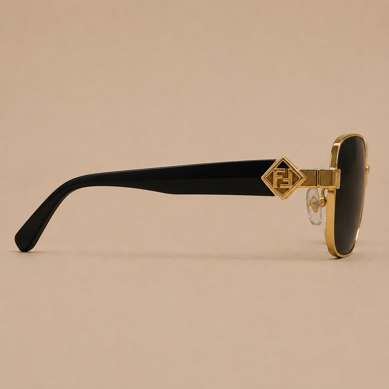 Fendi First FE40096I