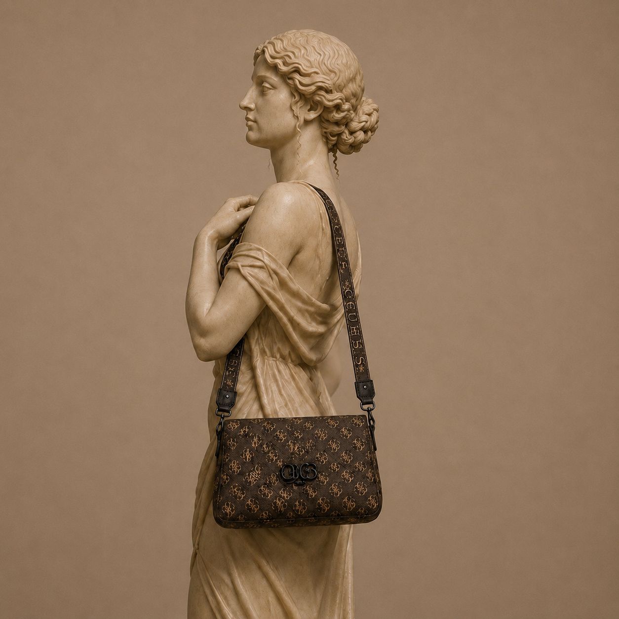 Guess Cordelia (Monogram Brown)