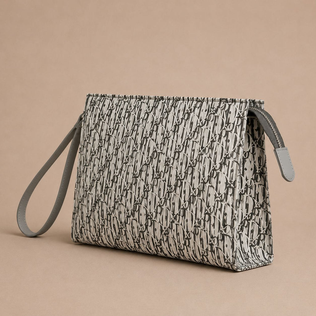 Voyage Clutch